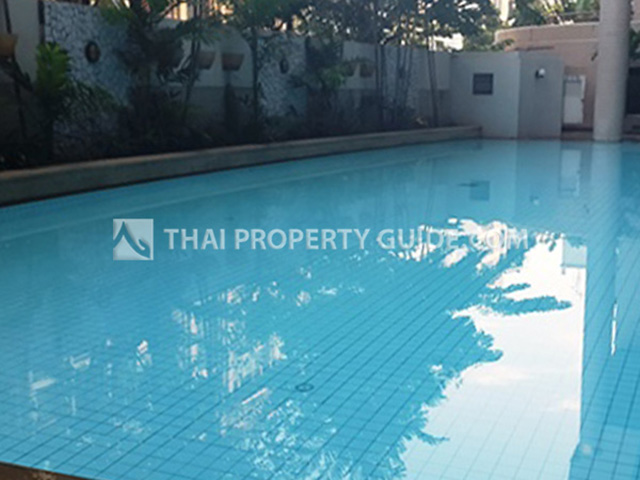 Condominium in Ploenchit 